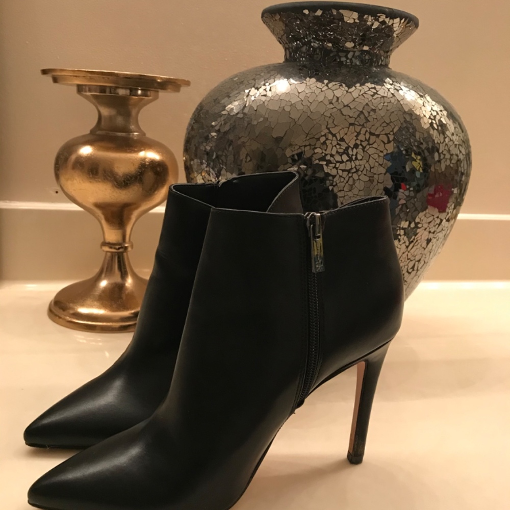 Cute Booties - Picture 3 of 3